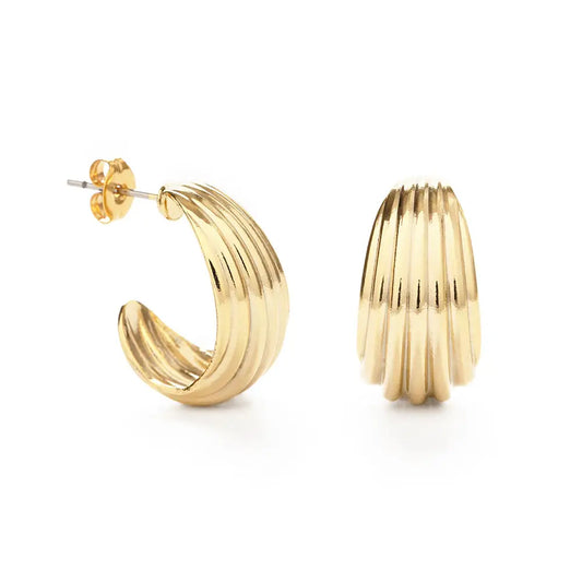 Vintage Ribbed Shell Hoop Earring